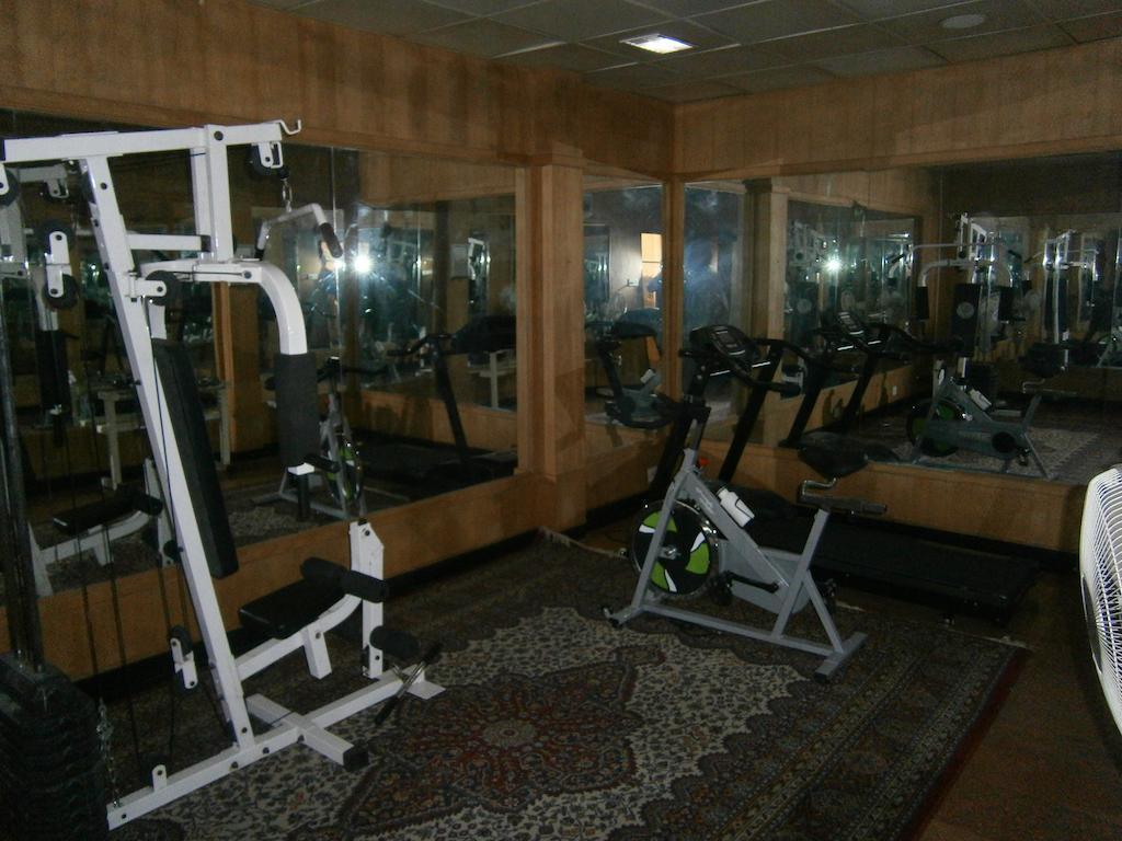 Quality Airport Hotels Nedumbassery Extérieur photo