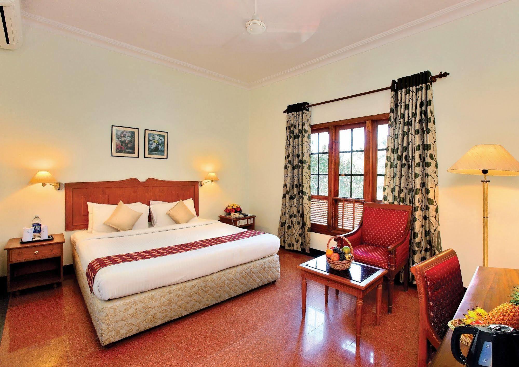 Quality Airport Hotels Nedumbassery Extérieur photo