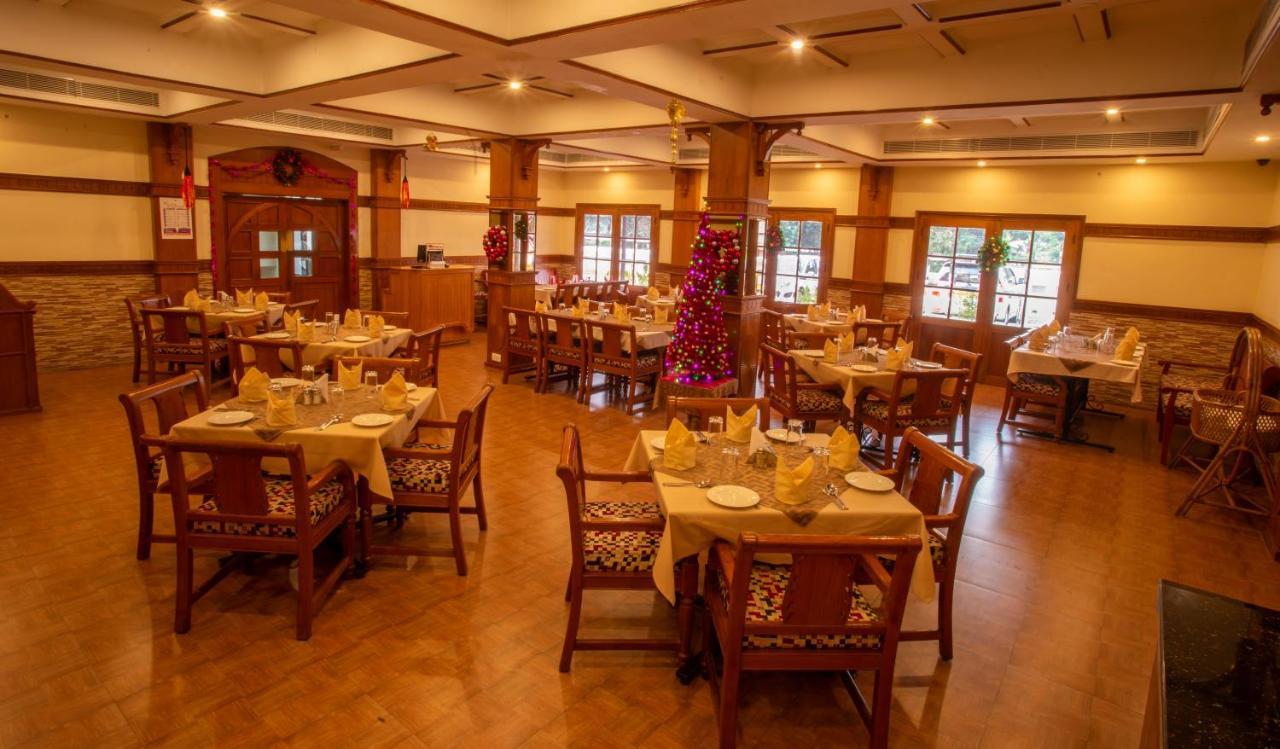 Quality Airport Hotels Nedumbassery Extérieur photo