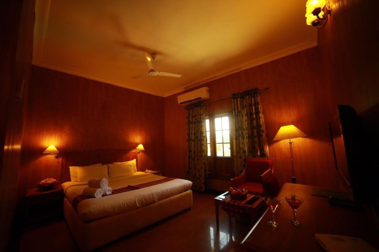 Quality Airport Hotels Nedumbassery Extérieur photo